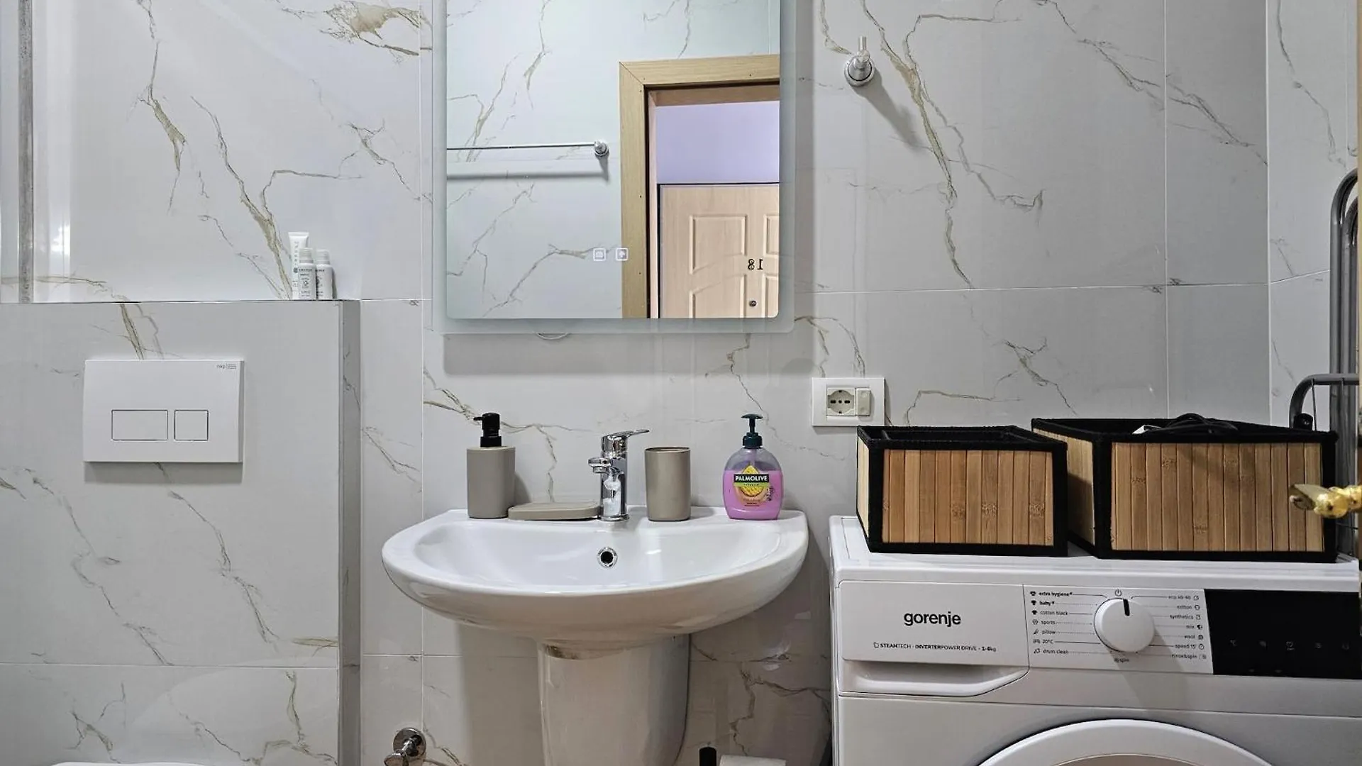 Modern Apartment For Three Guests Sarandë 0*,